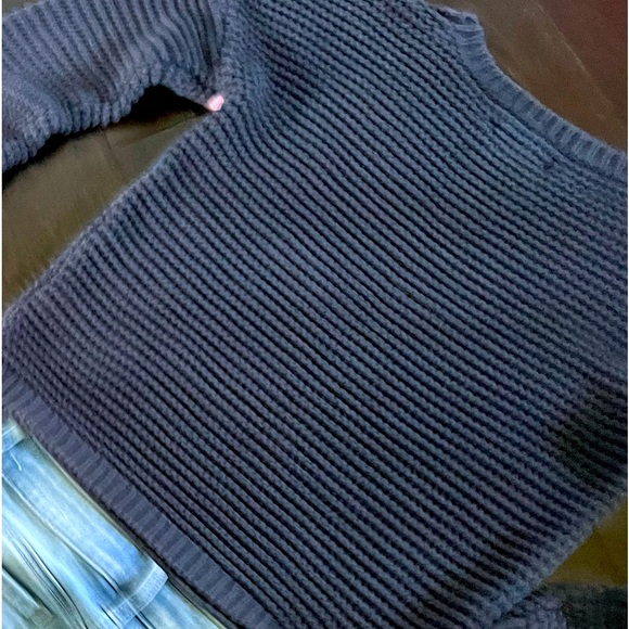 Abercrombie striped cotton crew neck sweater, XS - Picture 3 of 7